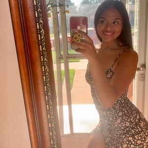 Meet your Posher, Mireya